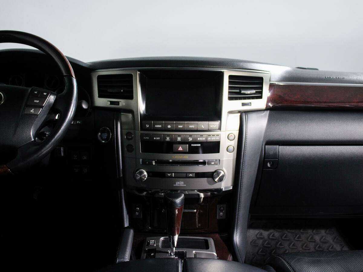 Lexus LX 570, 2012 Фото №10