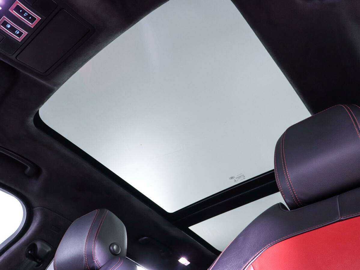 Jaguar F-Pace, 2018 Фото №22