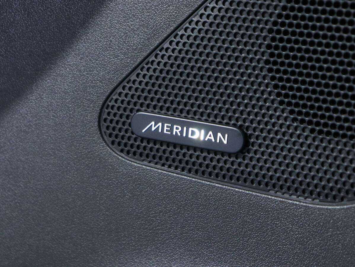 Jaguar F-Pace, 2018 Фото №23