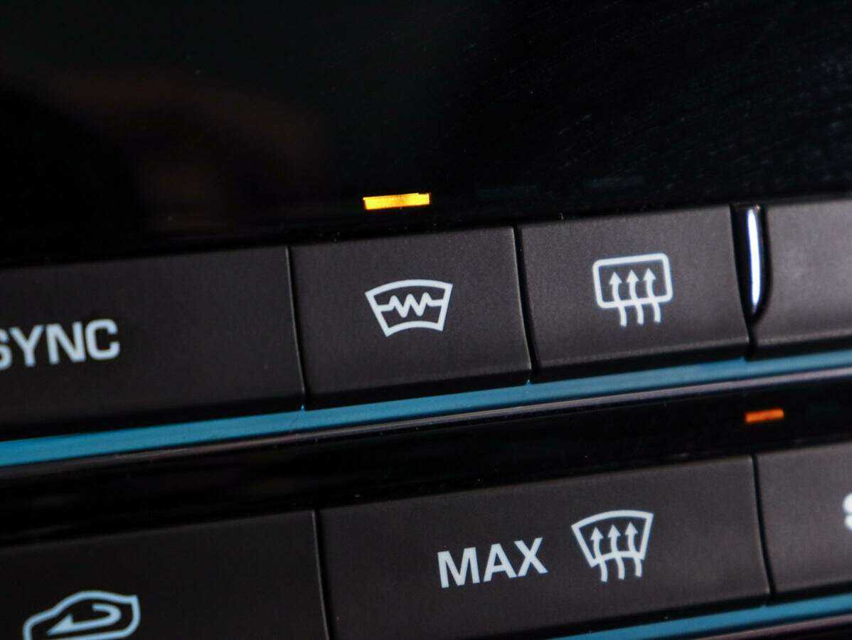 Jaguar F-Pace, 2018 Фото №24