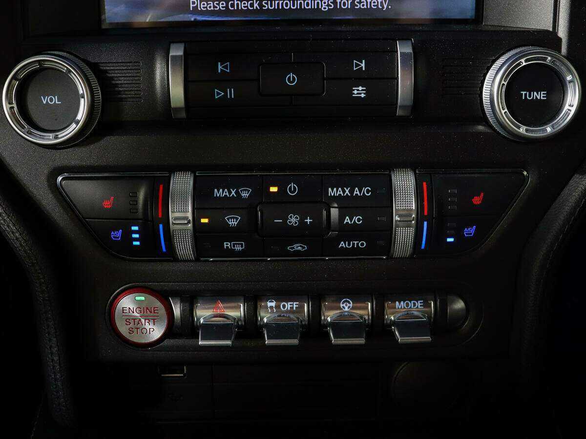 Ford Mustang, 2022 Фото №21