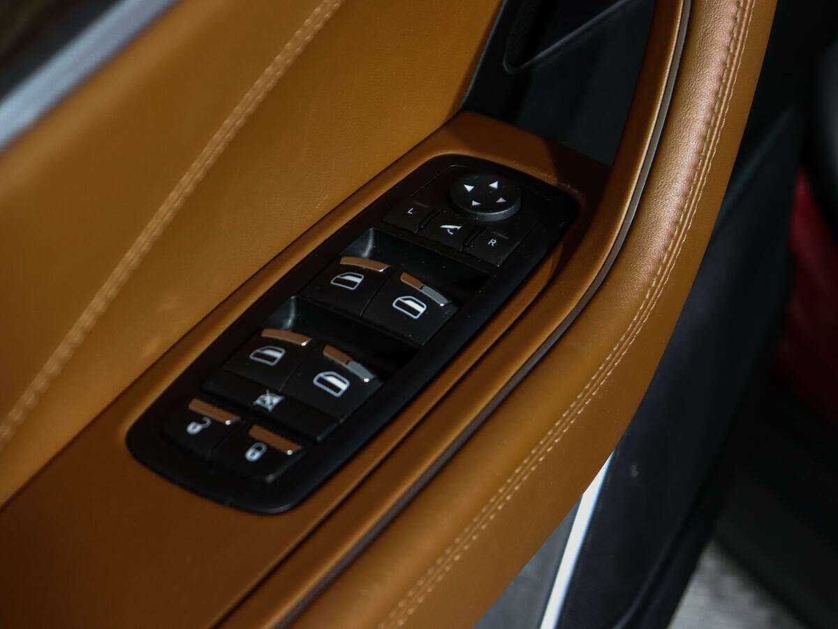 Maserati Levante Diesel, 2016 Фото №16