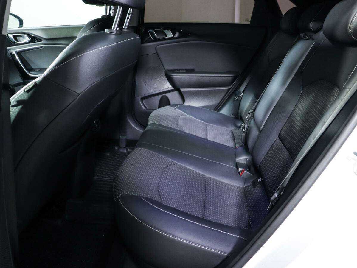 Kia Ceed, 2018 Фото №10