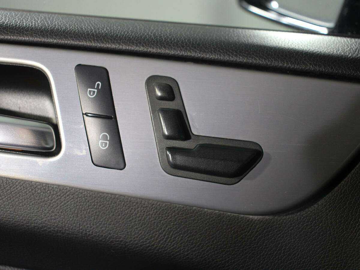 Mercedes-Benz M-Класс 350 CDI, 2011 Фото №18