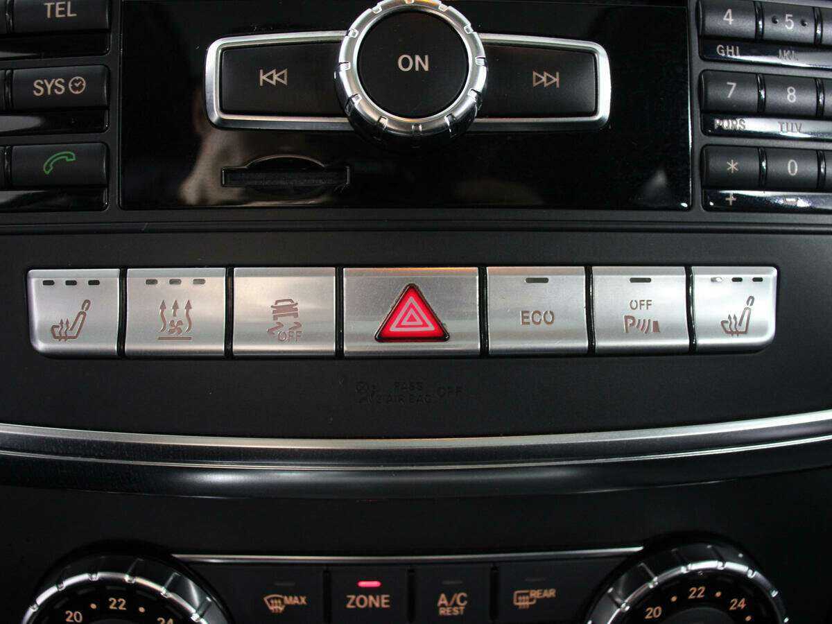 Mercedes-Benz M-Класс 350 CDI, 2011 Фото №25