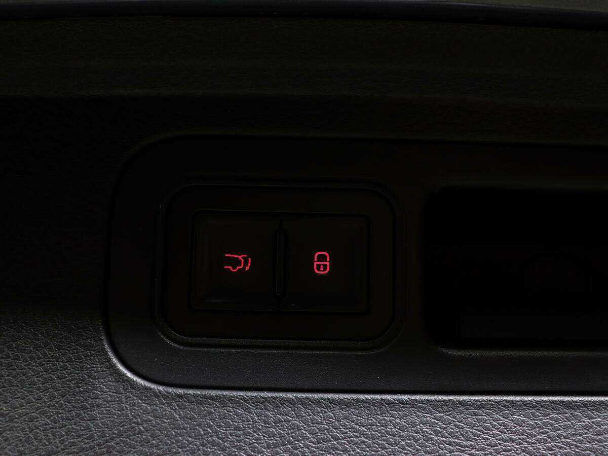 BYD Tang, 2022 Фото №18