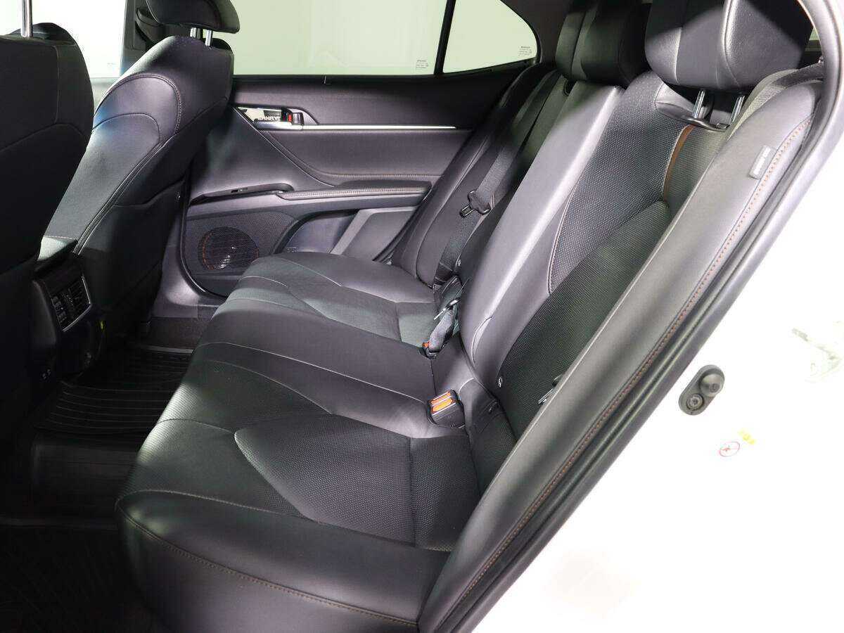 Toyota Camry, 2018 - 94 345 км. | Фото №8