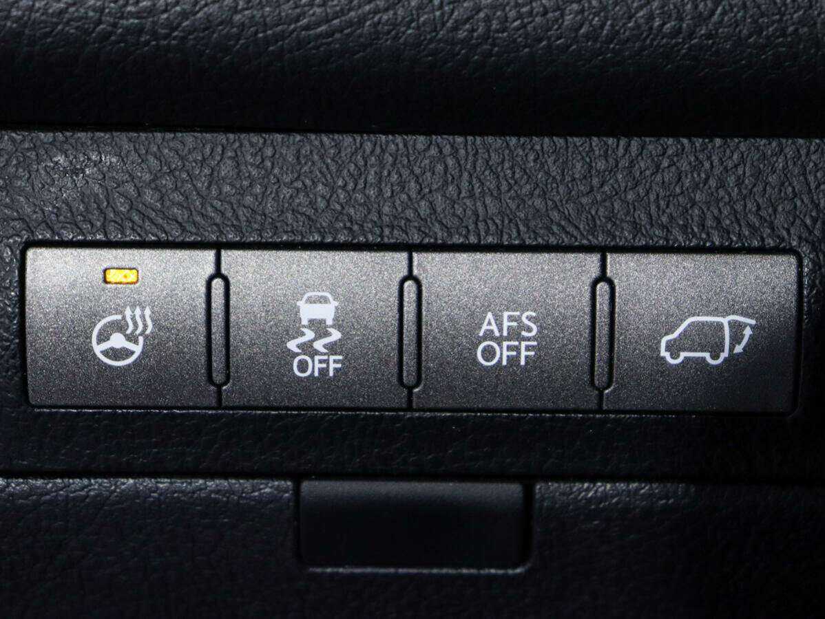 Lexus LX 570, 2012 Фото №19