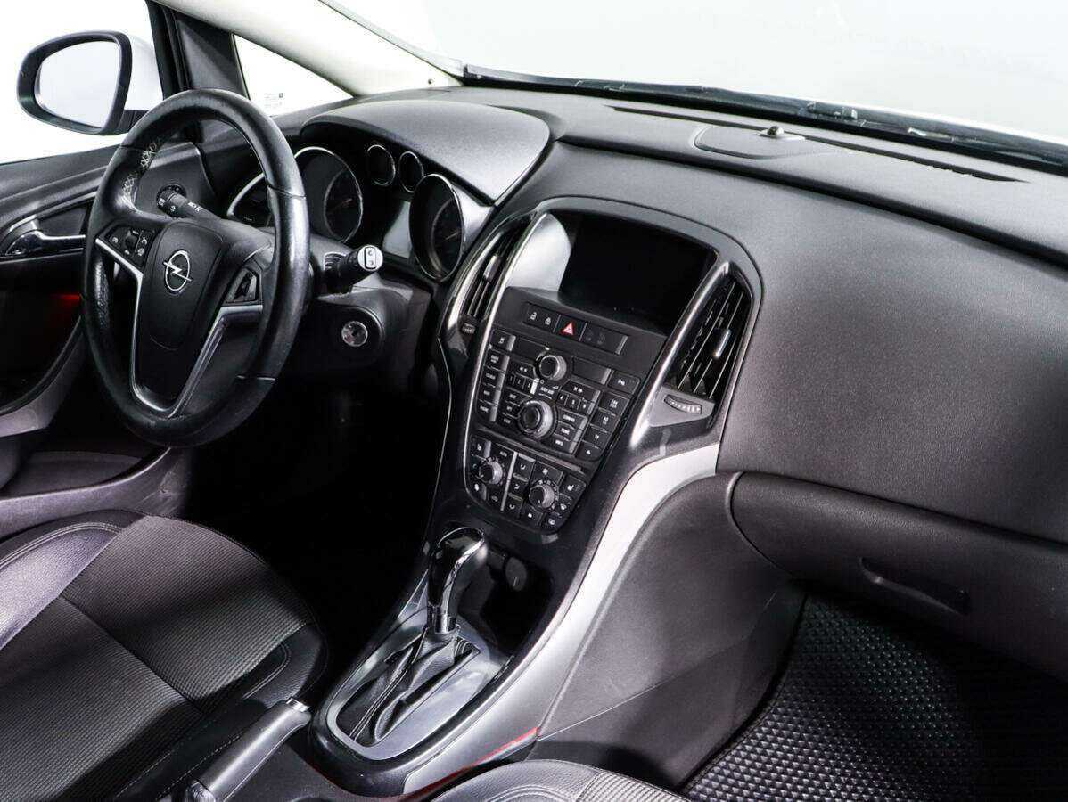 Opel Astra, 2012 - 117 438 км. | Фото №6
