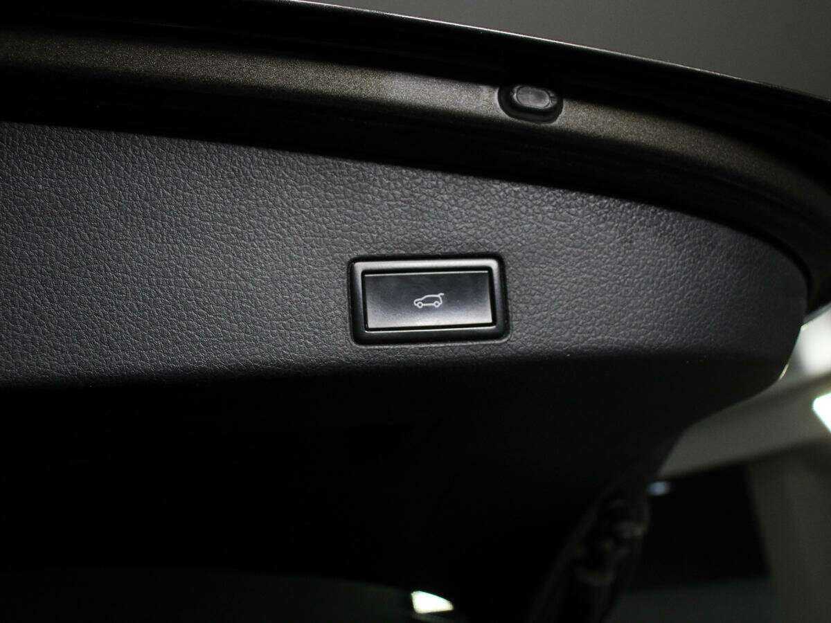 Volkswagen Touareg, 2015 Фото №12