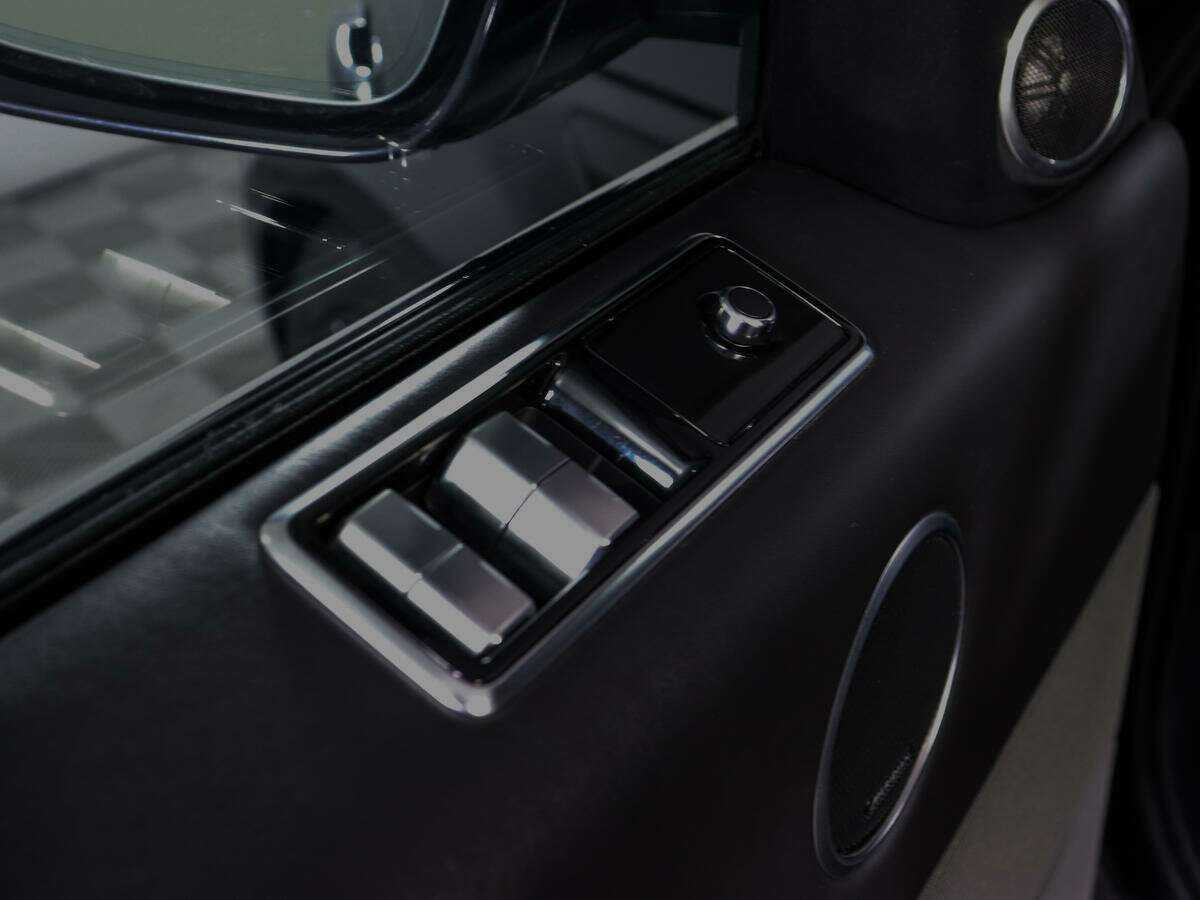 Land Rover Range Rover Sport, 2018 Фото №14