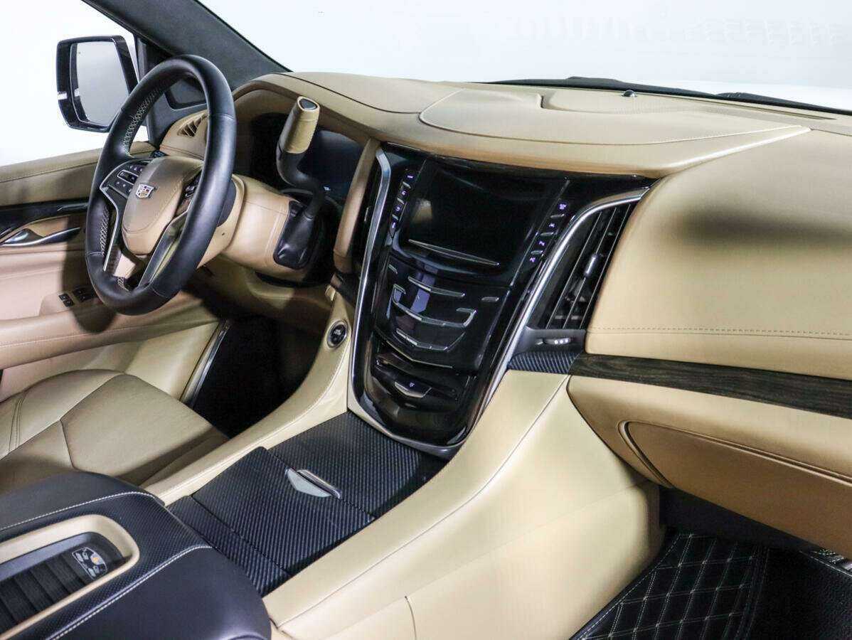 Cadillac Escalade ESV, 2018 Фото №9