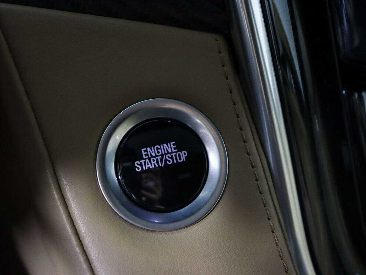 Cadillac Escalade ESV, 2018 Фото №18