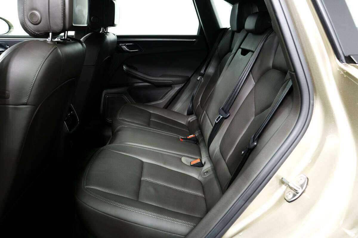 Porsche Macan, 2017 Фото №12