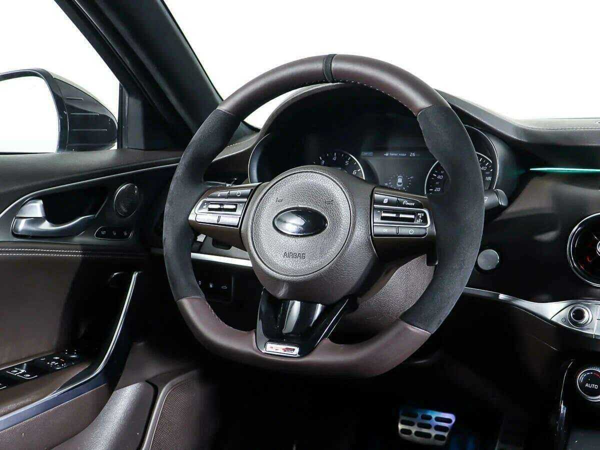 Kia Stinger, 2018 Фото №10