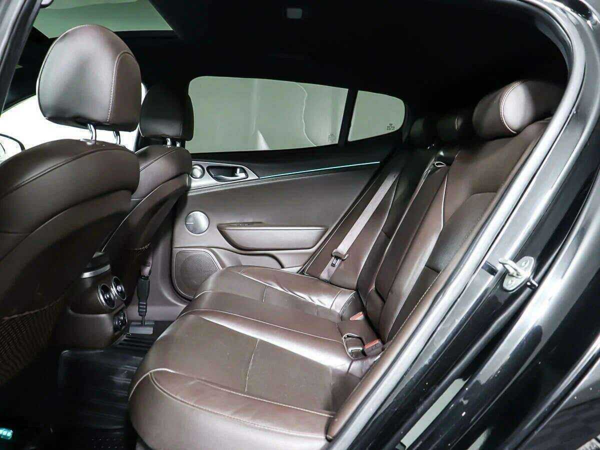 Kia Stinger, 2018 Фото №14