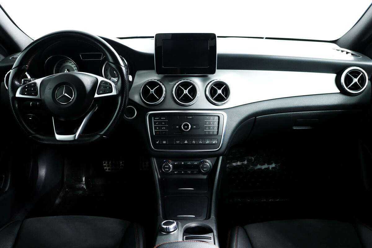 Mercedes-Benz GLA 250, 2016 Фото №11