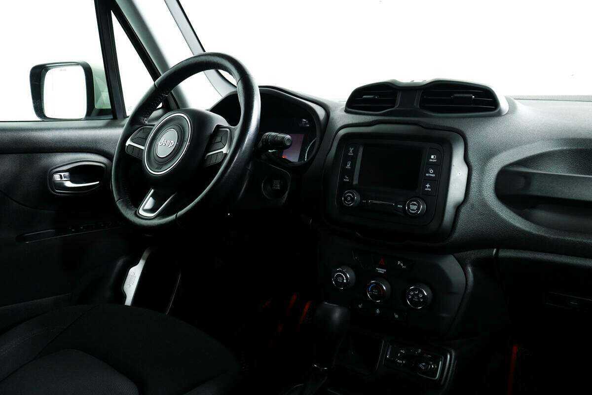 Jeep Renegade, 2018 Фото №9