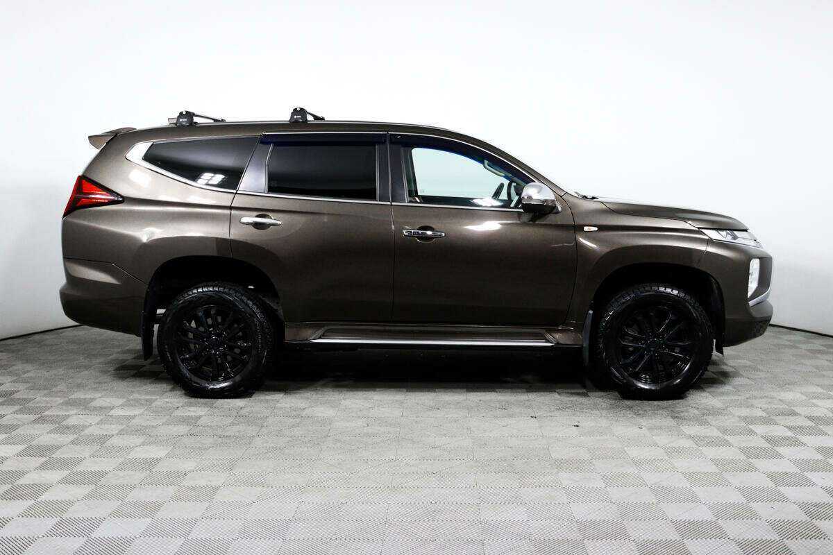 Mitsubishi Montero Sport, 2022 - 35 372 км. | Фото №4
