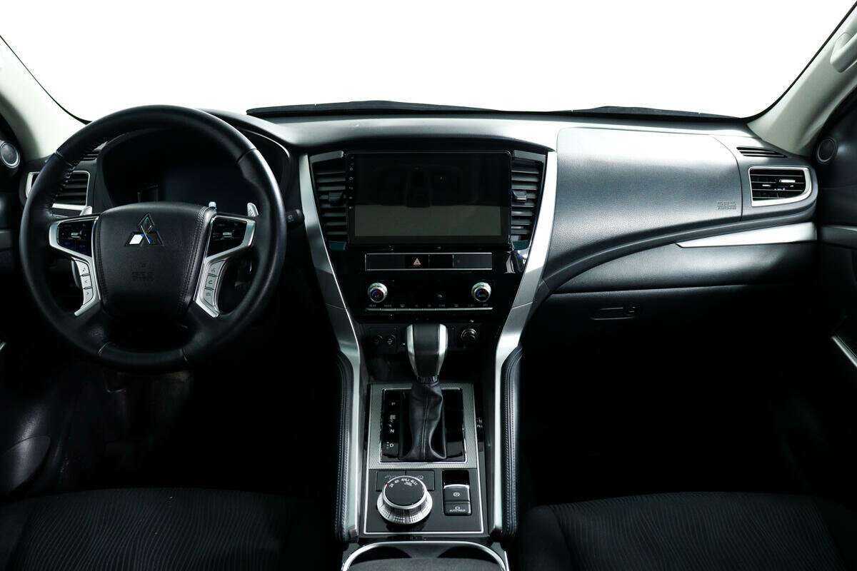 Mitsubishi Montero Sport, 2022 Фото №11