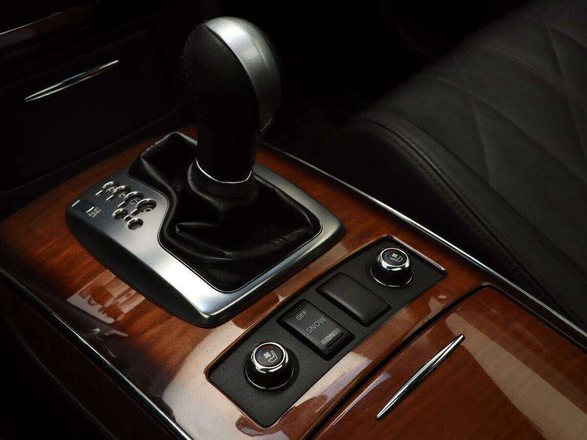 Infiniti FX37, 2010 Фото №14