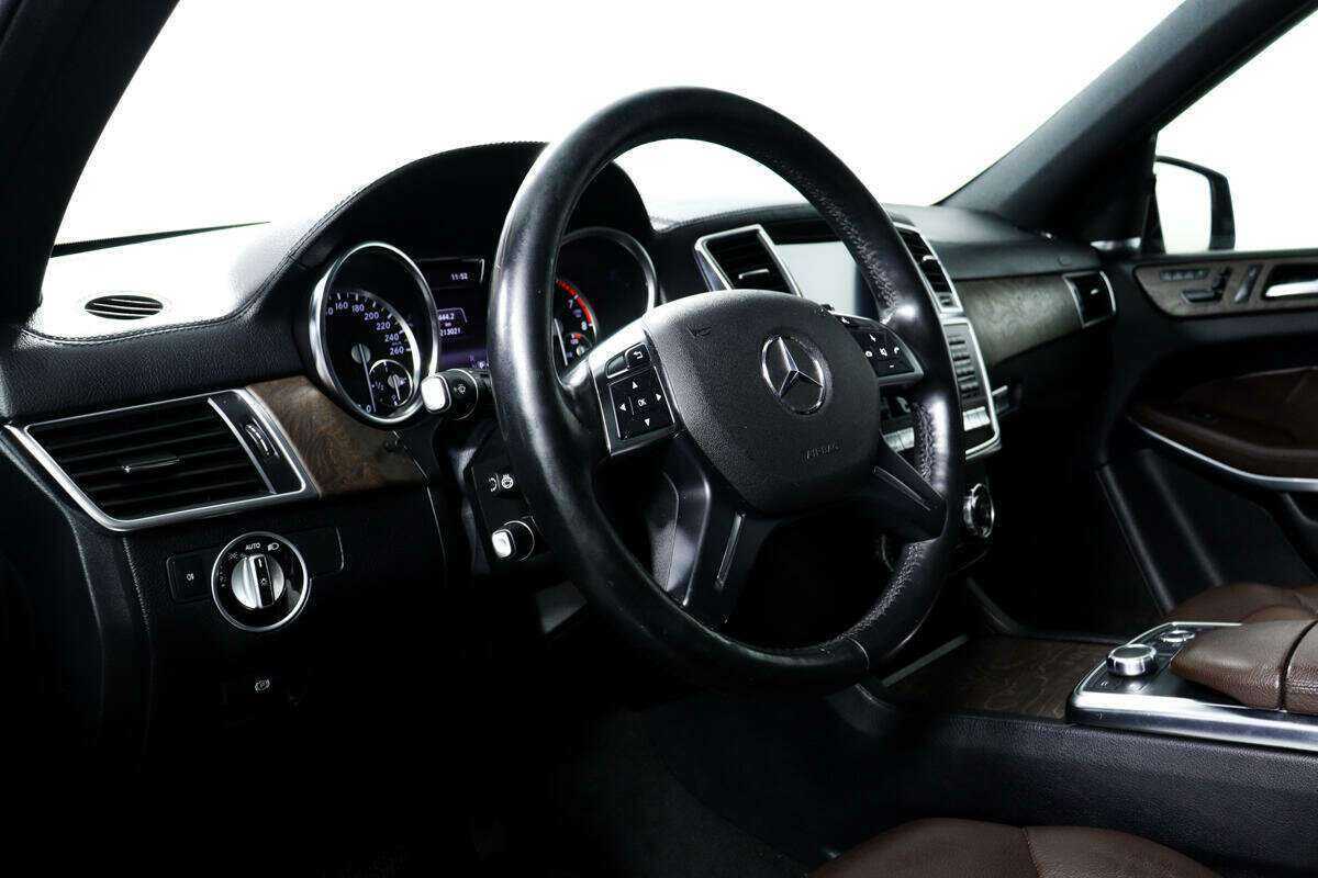 Mercedes-Benz GL-Класс 500, 2014 Фото №13