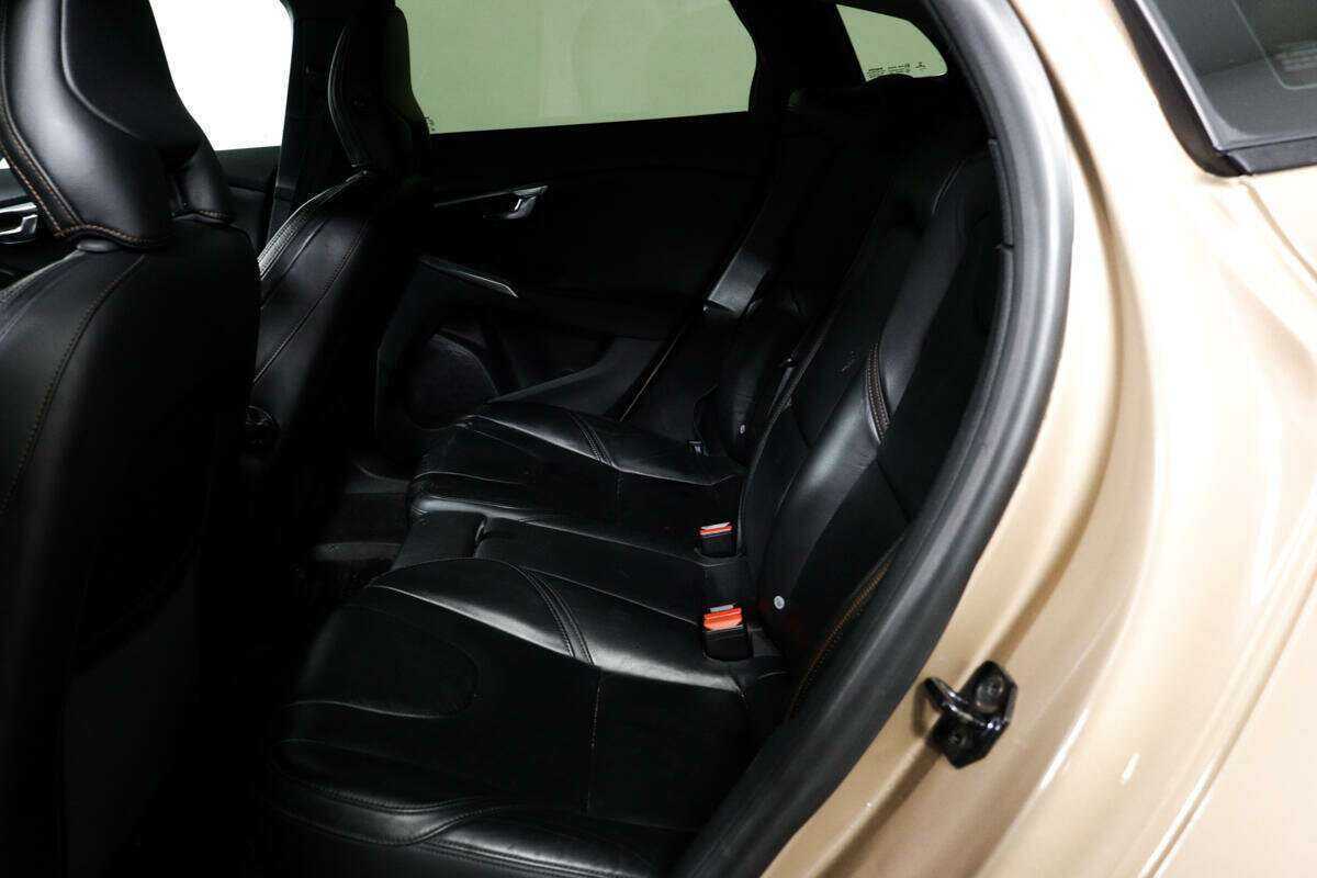 Volvo V40 Cross Country, 2013 Фото №12