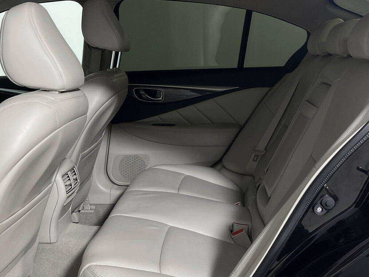 Infiniti Q50, 2015 Фото №10