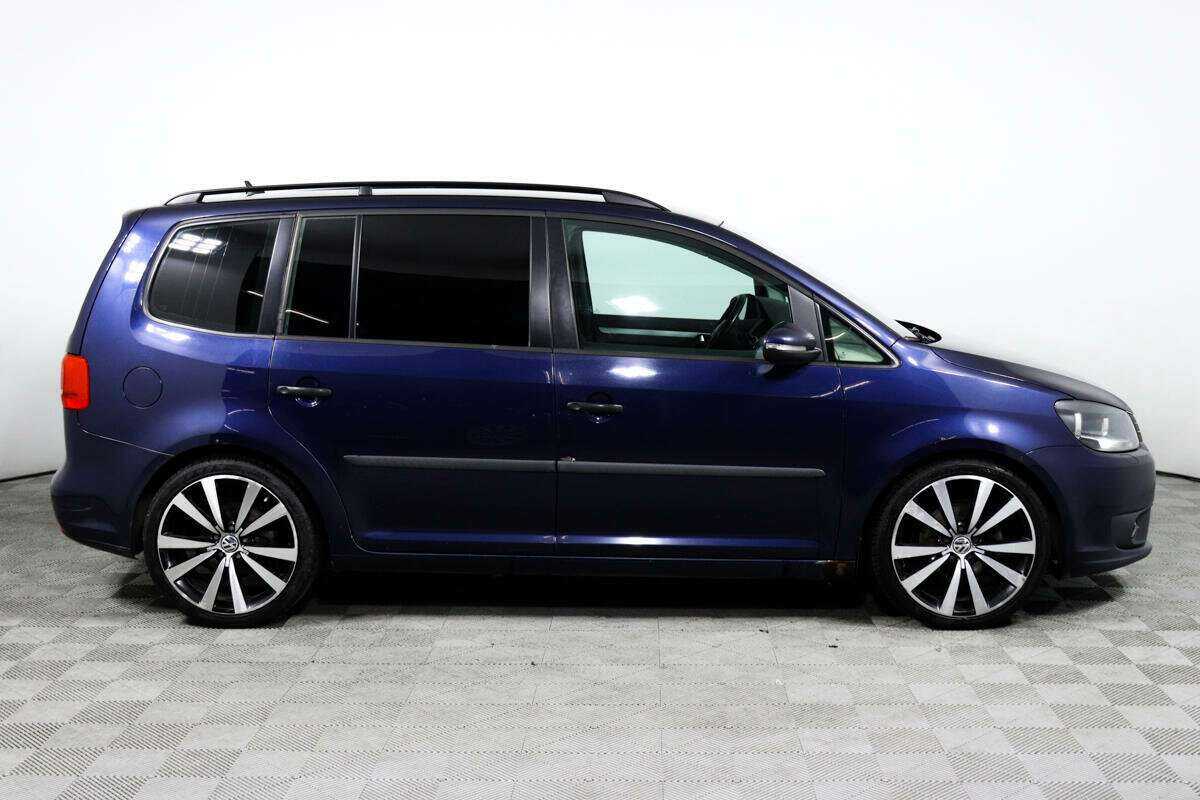 Volkswagen Touran, 2012 - 326 100 км. | Фото №4