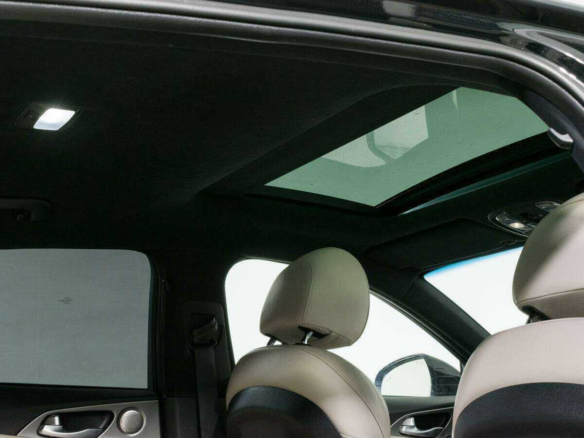 Kia Stinger, 2018 Фото №12