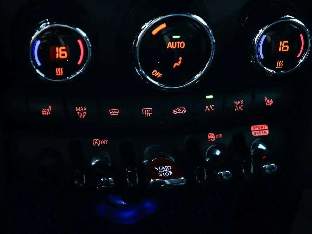 Mini Hatch JCW John Cooper Works, 2021 Фото №18