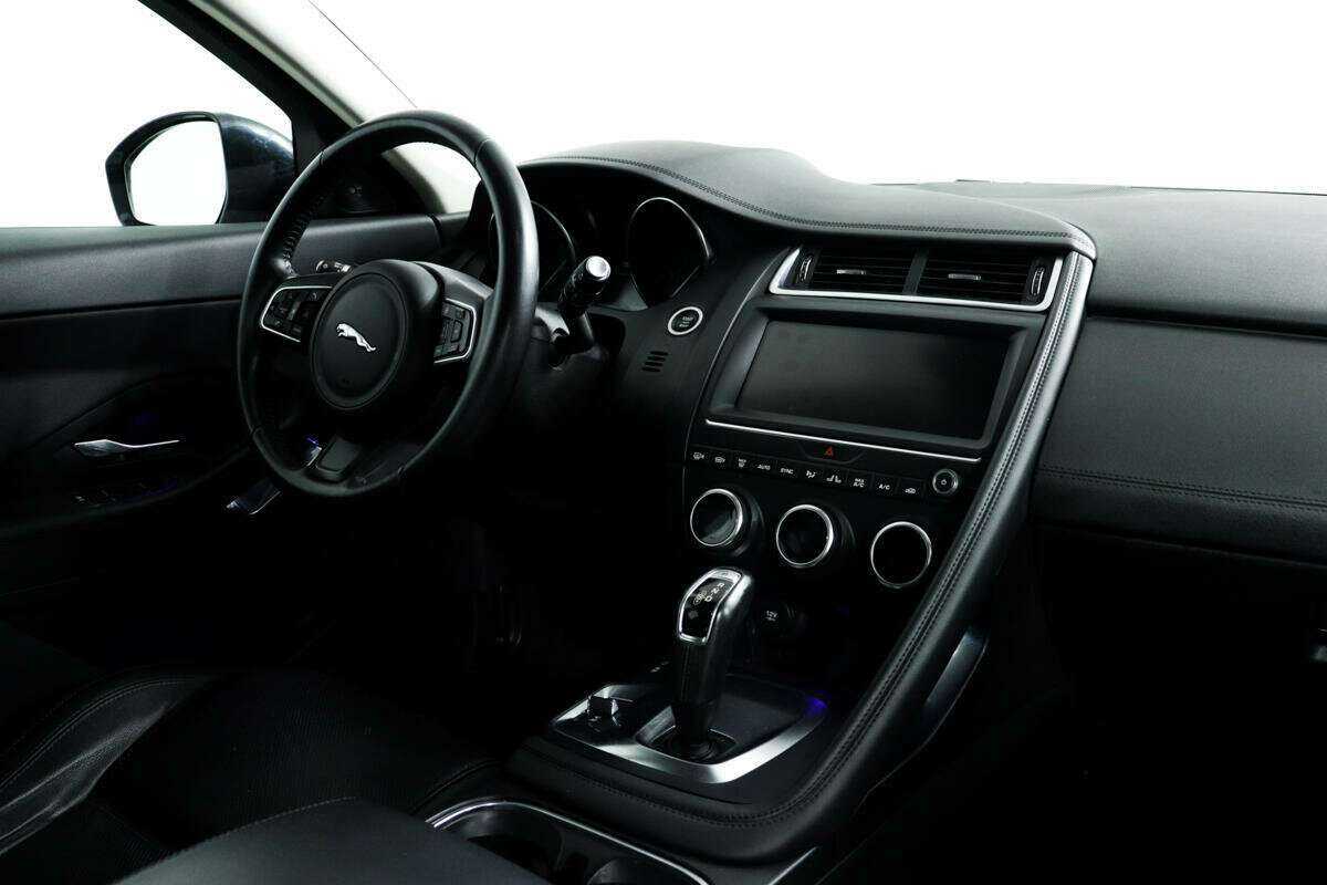 Jaguar E-Pace, 2018 Фото №9
