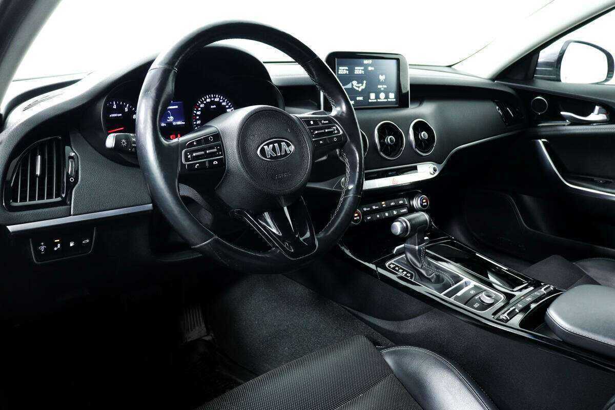 Kia Stinger, 2018 Фото №13