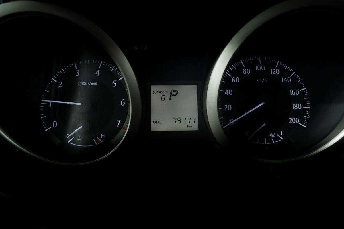 Toyota Land Cruiser Prado, 2011 Фото №10