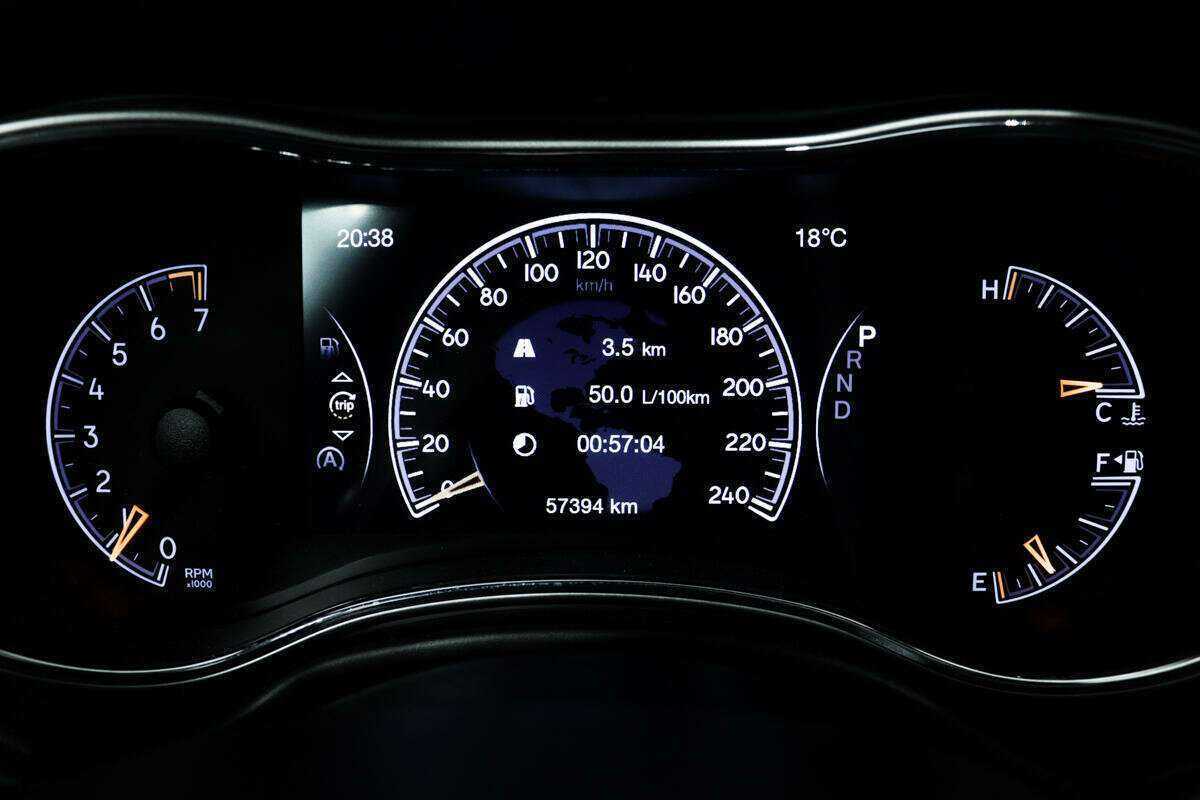 Jeep Grand Cherokee, 2018 Фото №10