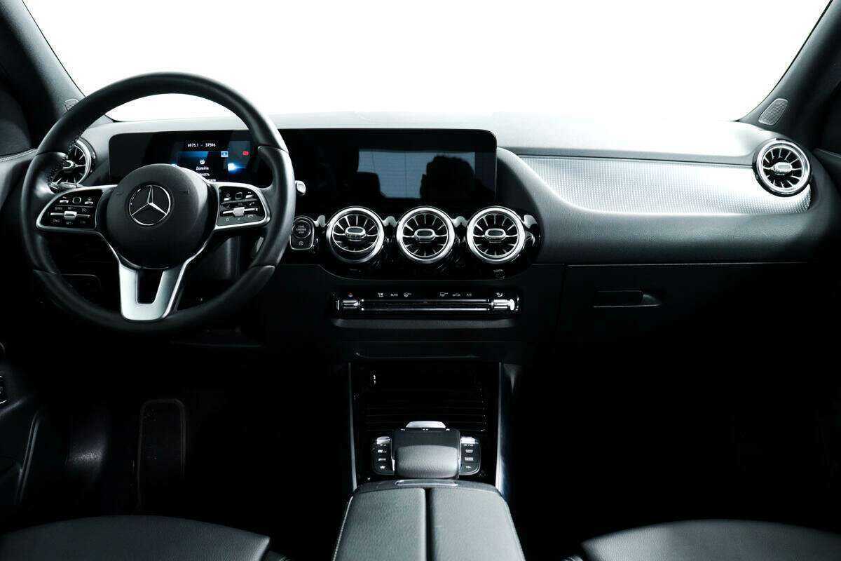 Mercedes-Benz GLA 200, 2020 Фото №11