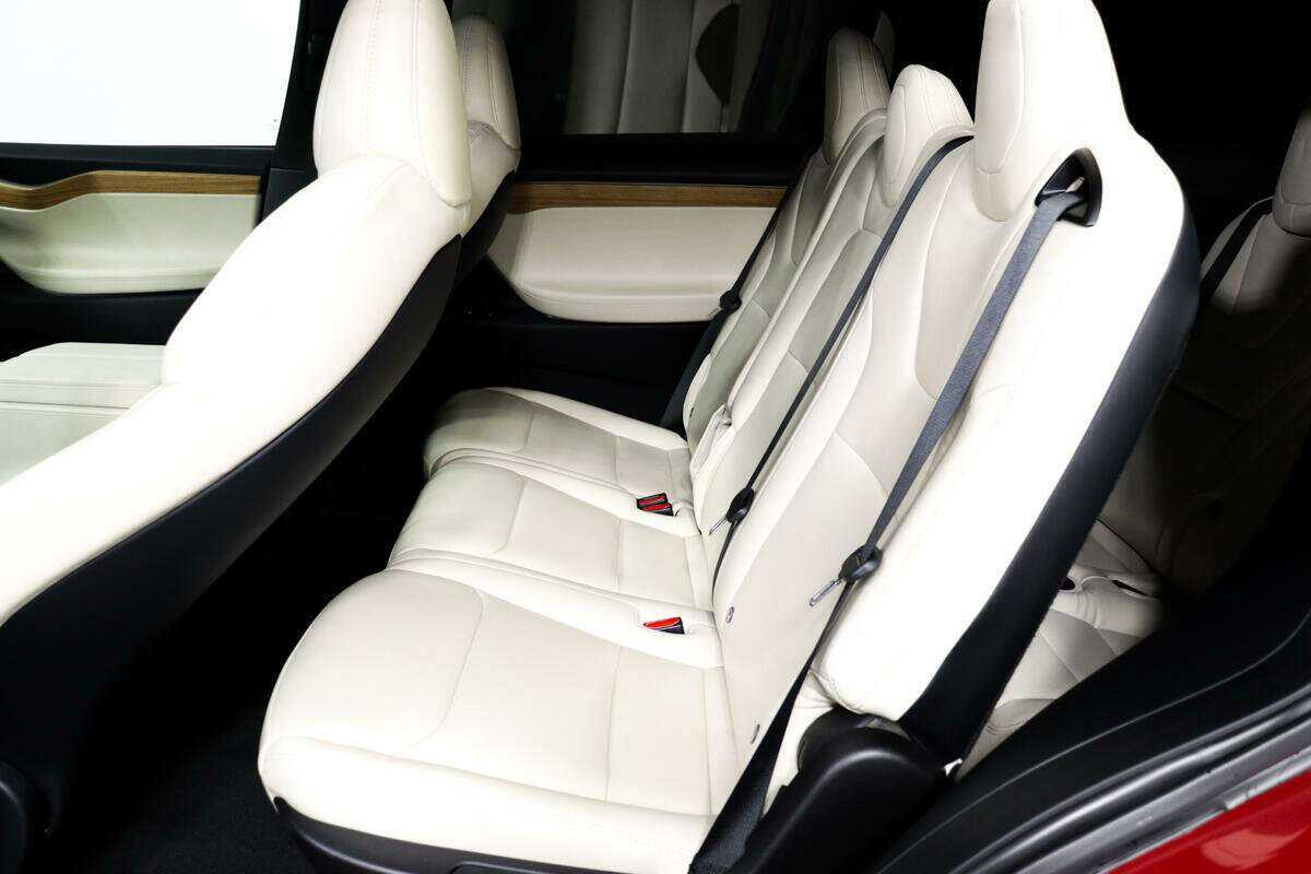 Tesla Model X Performance, 2019 Фото №12