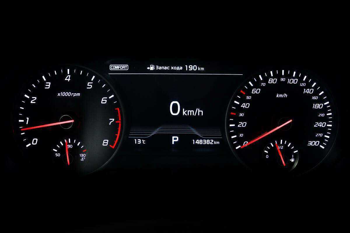 Kia Stinger, 2018 Фото №10