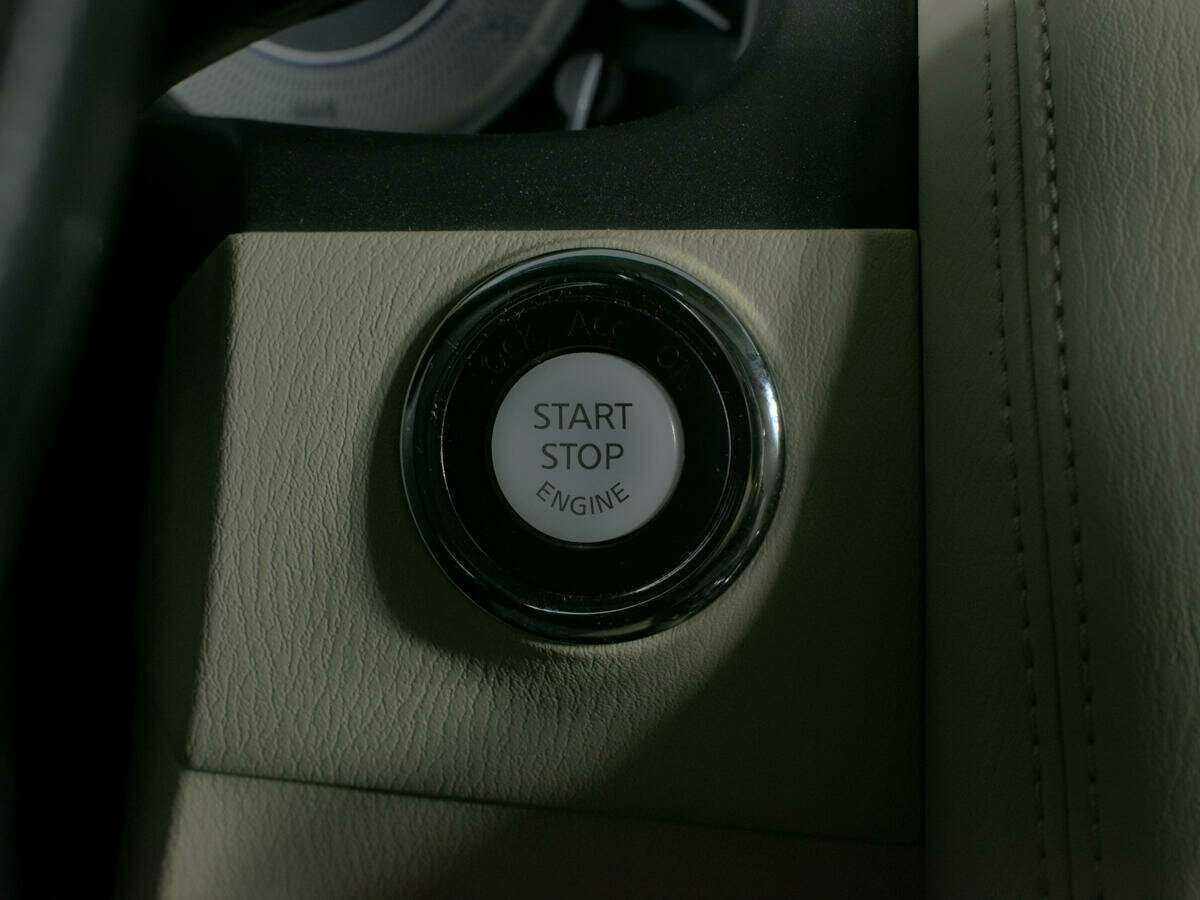 Infiniti QX80, 2018 Фото №23