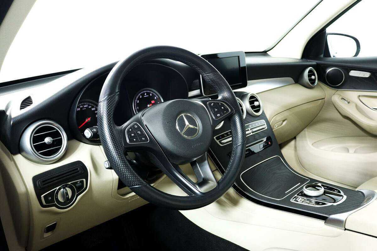 Mercedes-Benz GLC 250, 2018 Фото №13