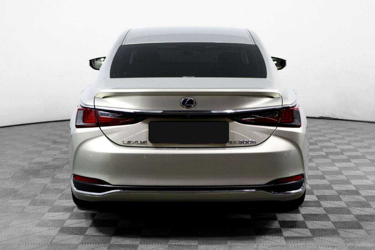 Lexus ES 300h, 2018 Фото №6