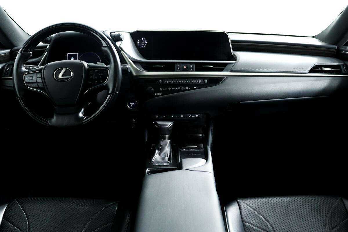 Lexus ES 300h, 2018 Фото №11