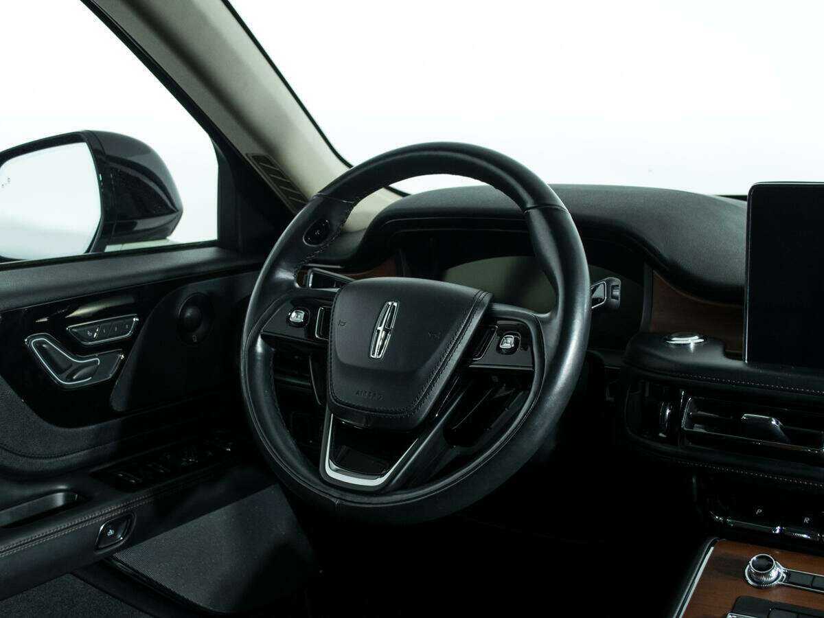 Lincoln Aviator, 2020 Фото №12