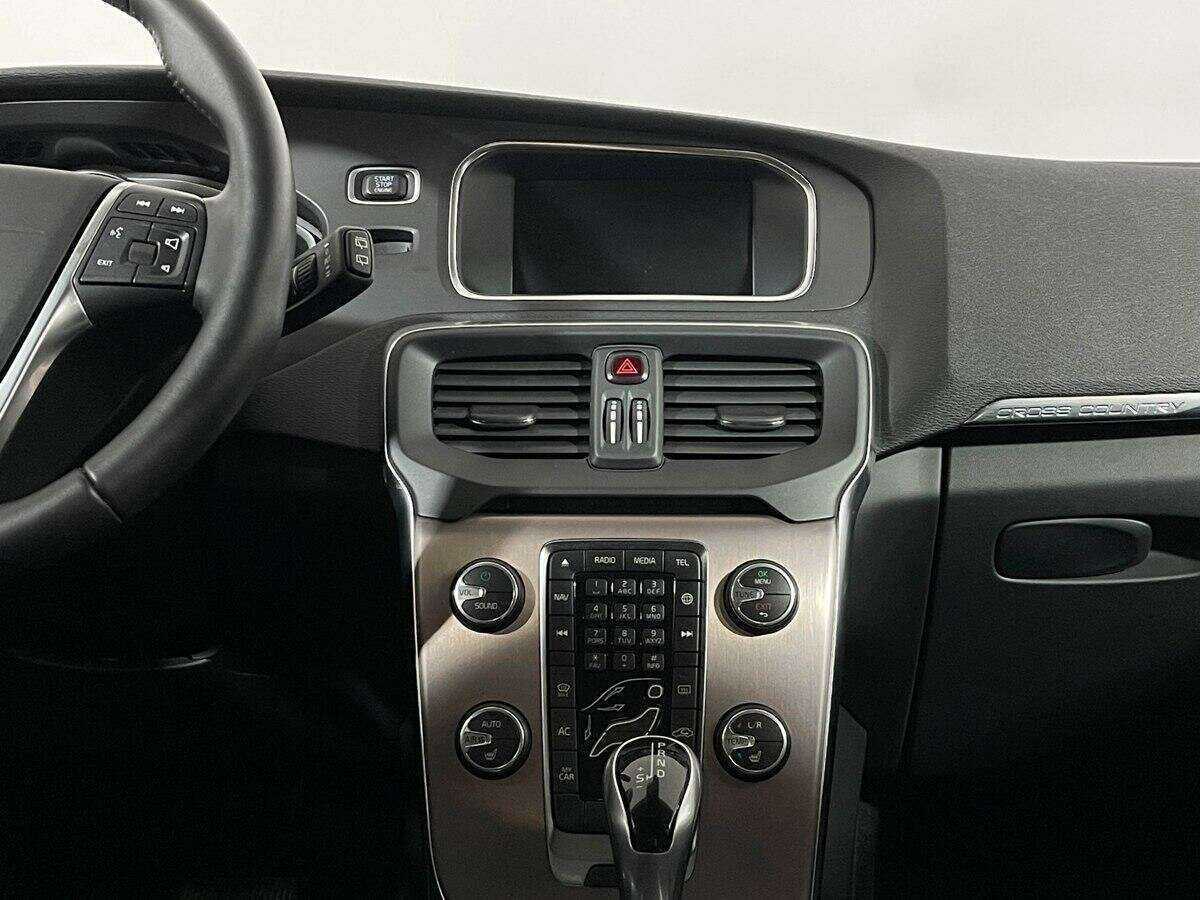 Volvo V40 Cross Country, 2017 Фото №11