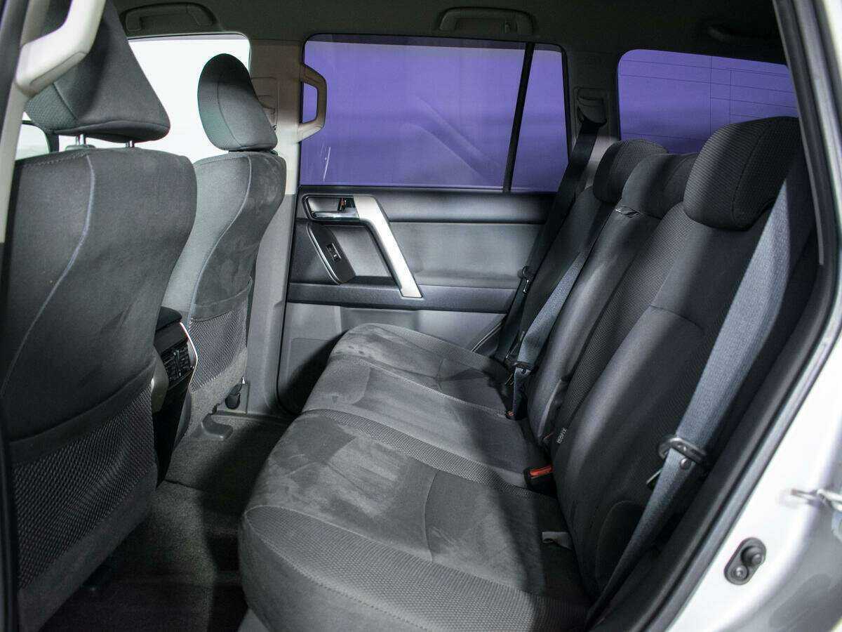 Toyota Land Cruiser Prado, 2011 Фото №10