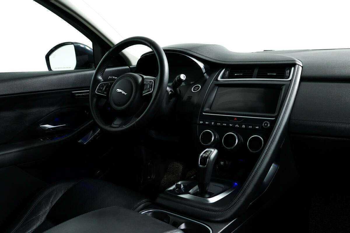 Jaguar E-Pace, 2019 Фото №9