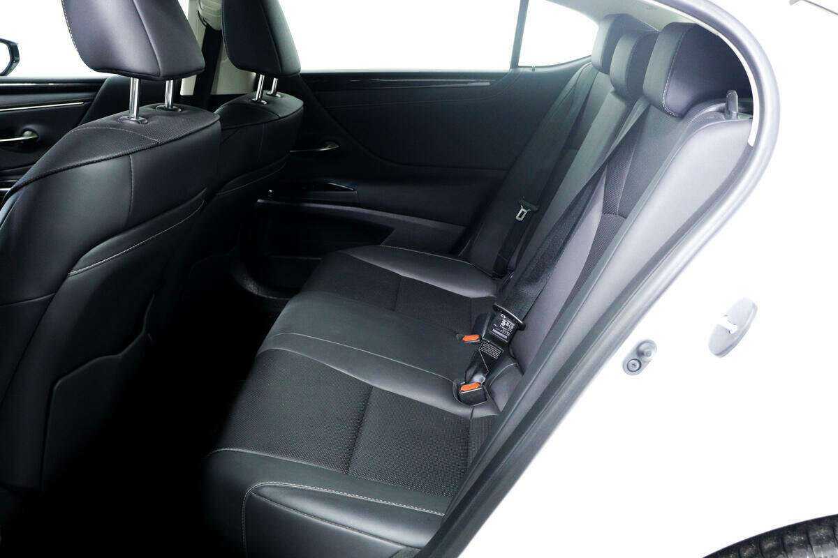 Lexus ES 200, 2021 Фото №12