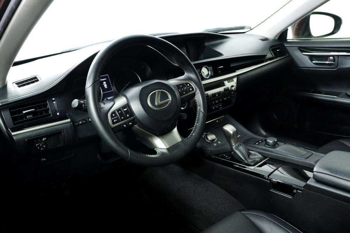 Lexus ES 200, 2016 Фото №13