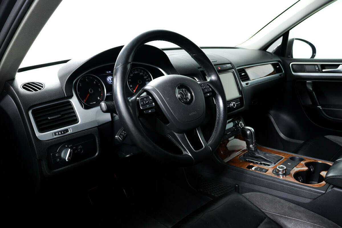 Volkswagen Touareg, 2011 Фото №13