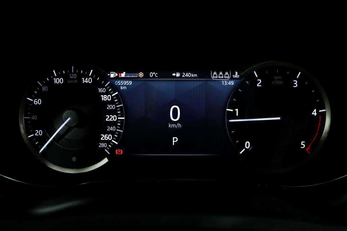 Jaguar E-Pace, 2022 Фото №10